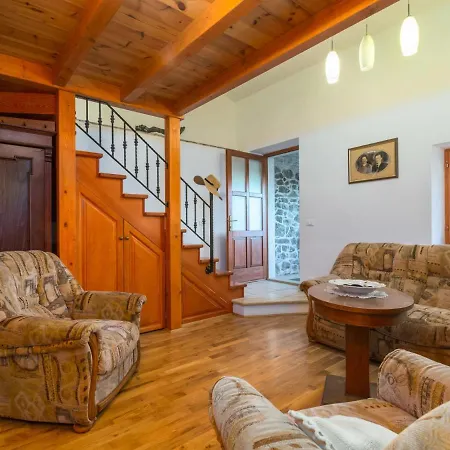 Vakantiehuis Paula By Interhome Ferenci