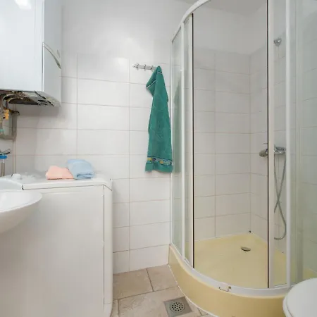 Paula - Kst300 By Interhome